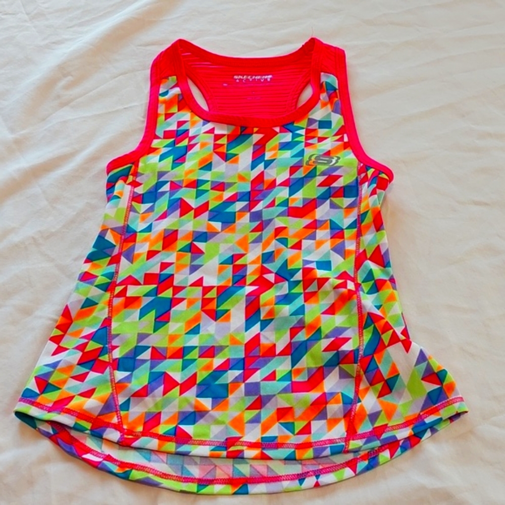 Sketchers Girls Active Wear. Size 4 Great Condition.